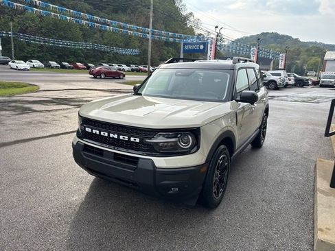 New 2025 Ford Bronco Sport Outer Banks w/ Outer Banks Tech Package+ image 6