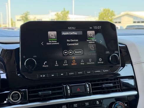 Used 2023 Nissan Pathfinder SL FWD image 27