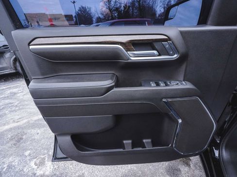 Used 2023 GMC Sierra 1500 Elevation image 9