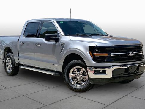 Used 2025 Ford F150 XLT w/ Equipment Group 301A Standard AWD/4WD image 3
