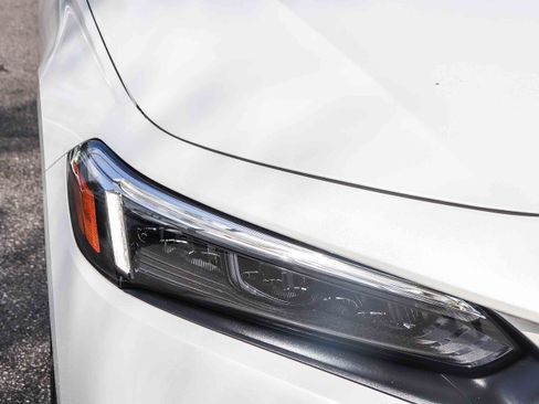 Used 2024 Honda Civic Sport image 6