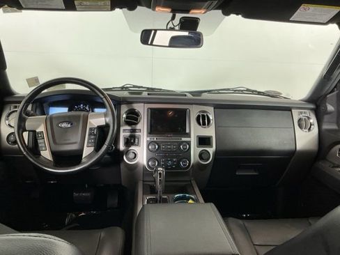 Used 2017 Ford Expedition Limited w/ Equipment Group 301A AWD/4WD image 27