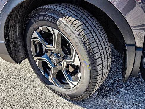 Used 2019 Honda CR-V Touring image 11