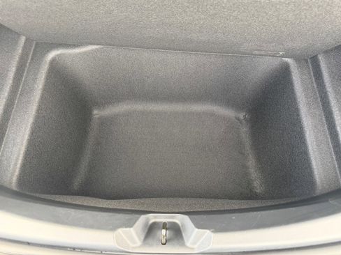 Used 2023 Tesla Model 3 Standard Range image 45