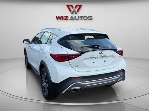 Used 2019 INFINITI QX30 AWD w/ Navigation Package image 3