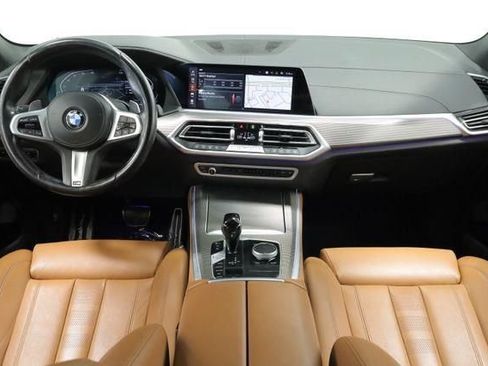 Used 2022 BMW X5 xDrive40i w/ M Sport Package AWD/4WD image 11