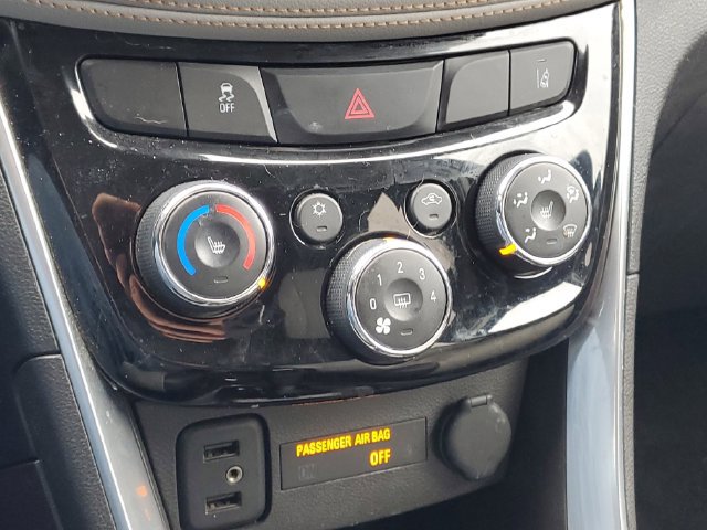 Used 2018 Chevrolet Trax Premier FWD image 23