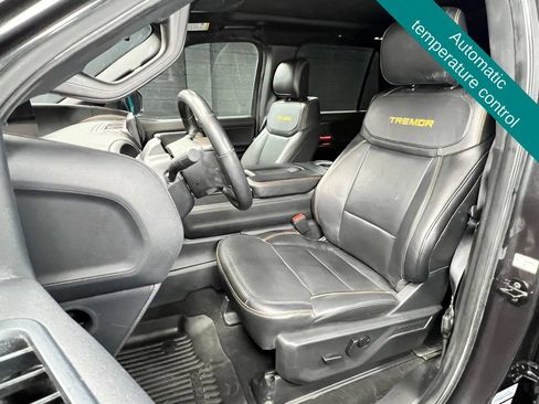 Used 2025 Ford Expedition Tremor AWD/4WD image 7