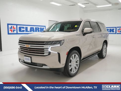 Used 2021 Chevrolet Tahoe High Country w/ Premium Package RWD image 1