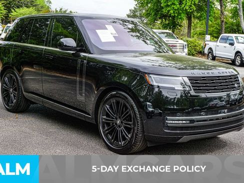 Used 2023 Land Rover Range Rover SE AWD/4WD image 3