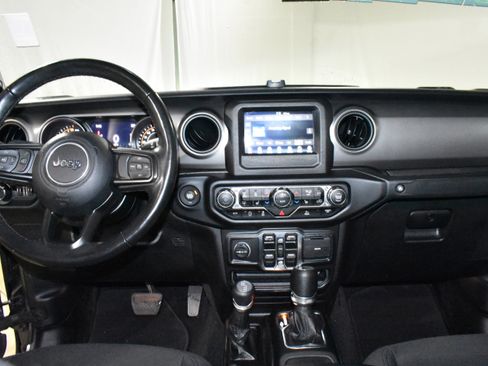 Used 2022 Jeep Gladiator Sport AWD/4WD image 31
