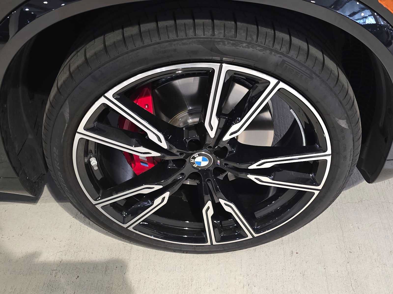 Used 2026 BMW X5 xDrive40i w/ M Sport Package AWD/4WD image 9