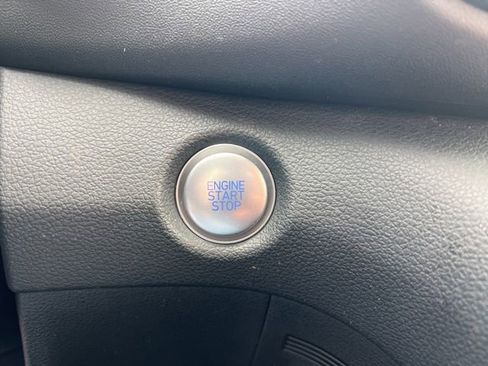 Used 2021 Hyundai Santa Fe SEL image 21