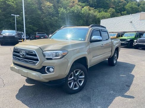 Used 2017 Toyota Tacoma Limited w/ Tow Package AWD/4WD image 4