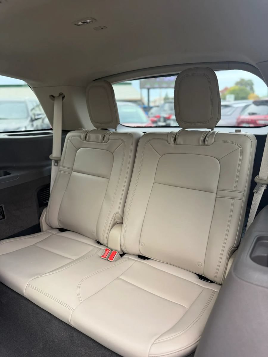 Used 2023 Lincoln Aviator Reserve w/ Equipment Group 201A AWD/4WD image 25