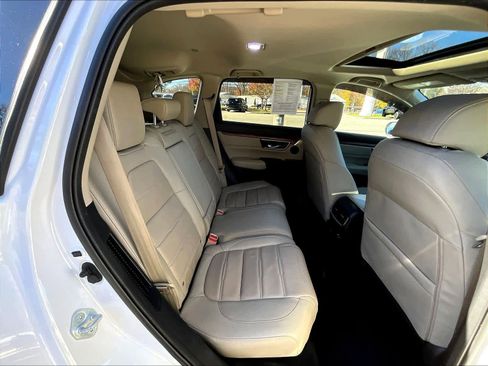 Used 2022 Honda CR-V Touring image 16