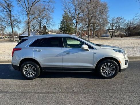 Used 2017 Cadillac XT5 Luxury w/ Driver Awareness Package image 31