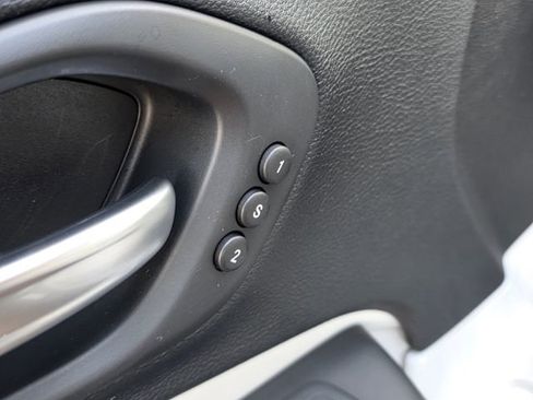 Used 2020 Jeep Cherokee Limited w/ Technology Group image 24