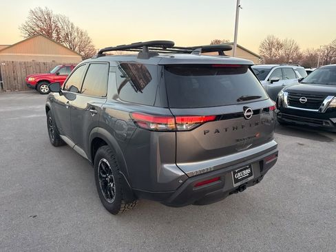 Used 2025 Nissan Pathfinder Rock Creek image 7