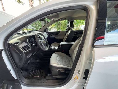 Used 2018 Chevrolet Equinox LS FWD image 9