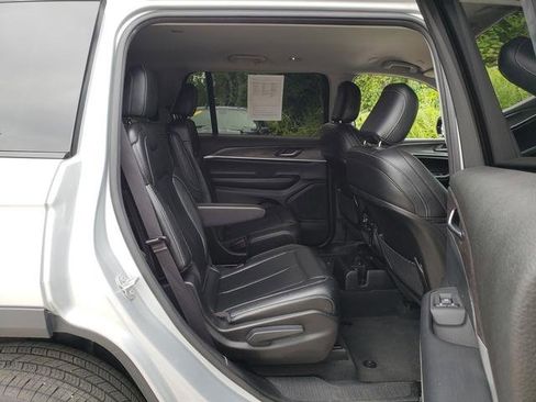 Used 2023 Jeep Grand Cherokee L Limited image 14