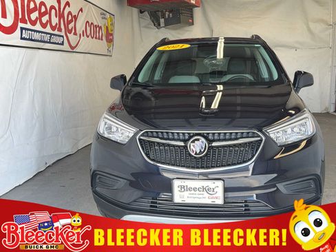 Used 2021 Buick Encore Preferred w/ Safety Package FWD image 1