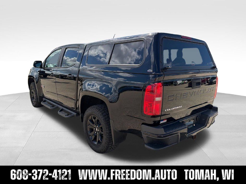 Used 2021 Chevrolet Colorado Z71 w/ Z71 Midnight Edition AWD/4WD image 5