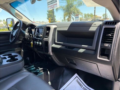 Used 2018 RAM 2500 Tradesman w/ Chrome Appearance Group AWD/4WD image 14