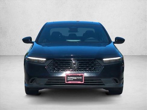 Used 2023 Honda Accord Sport image 2