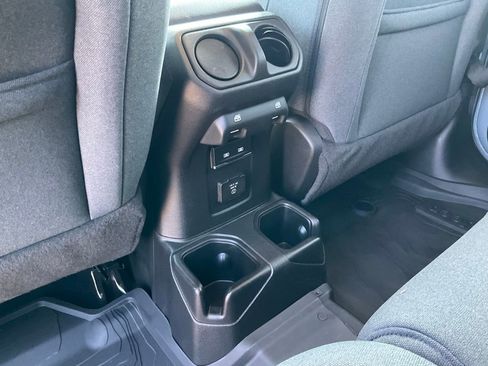 Used 2024 Jeep Gladiator Sport image 21