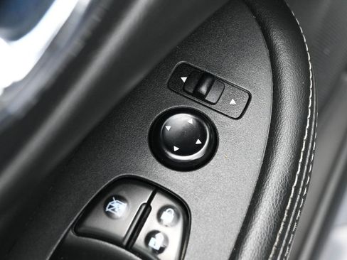 Used 2024 Nissan Murano SV image 13