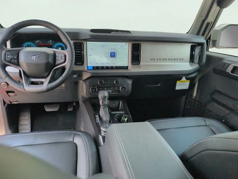 New 2026 Ford Bronco Outer Banks AWD/4WD image 11