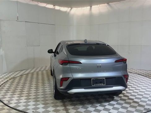 Used 2024 Buick Envista Preferred w/ Convenience I Package image 7