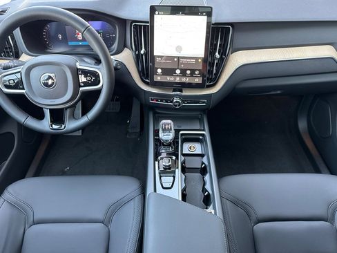 New 2026 Volvo XC60 T8 Plus w/ Climate Package PRO AWD/4WD image 13