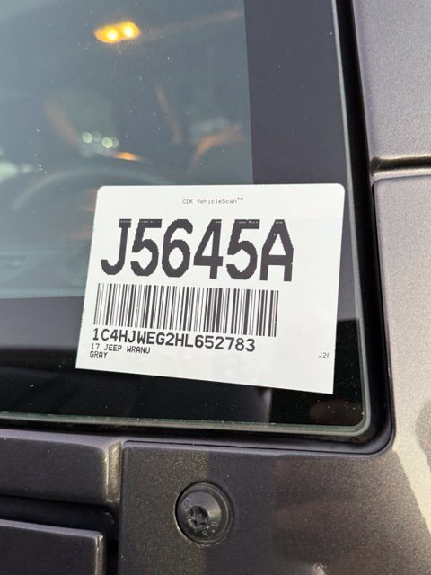 Used 2017 Jeep Wrangler Unlimited Sahara AWD/4WD image 35