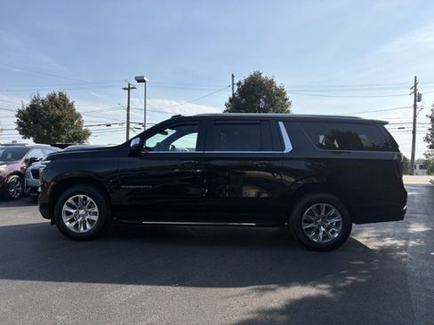 Certified 2025 Chevrolet Suburban Premier image 2