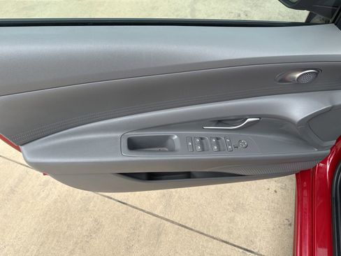 Used 2023 Hyundai Elantra SEL FWD image 15