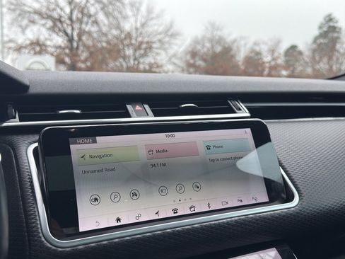 Used 2019 Land Rover Range Rover Velar R-Dynamic SE image 24