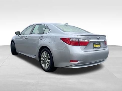 Used 2015 Lexus ES 300h 300h image 2