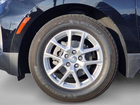 Used 2024 Chevrolet Equinox LT FWD image 24