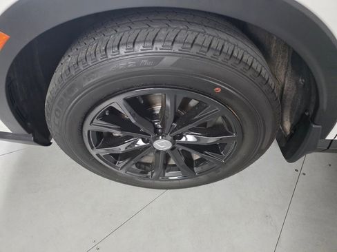 Used 2025 Honda CR-V EX image 9