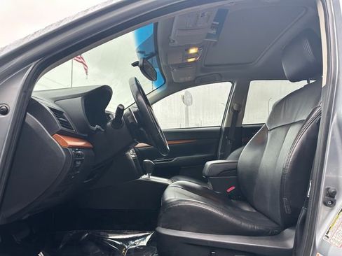 Used 2014 Subaru Outback 2.5i Limited image 10