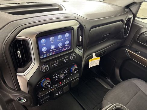 Used 2021 Chevrolet Silverado 1500 LT w/ Convenience Package II AWD/4WD image 36