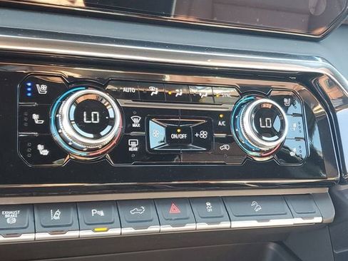 New 2026 GMC Sierra 2500 Denali Ultimate w/ Max Trailering Package image 24