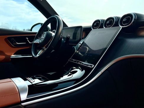 Certified 2023 Mercedes-Benz GLC 300 4MATIC image 15