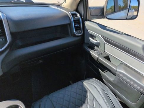 Used 2019 RAM 3500 Big Horn image 18