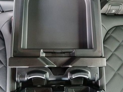 New 2026 BMW X5 xDrive50e image 17