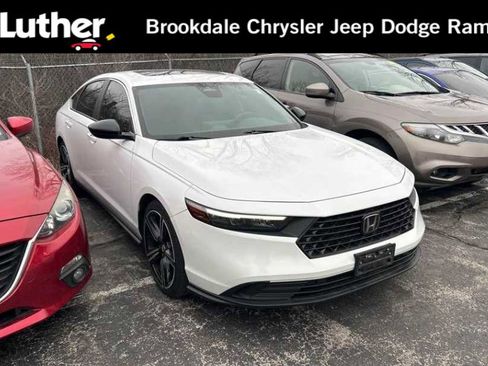 Used 2023 Honda Accord Sport image 1