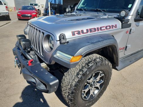 Used 2018 Jeep Wrangler Unlimited Rubicon AWD/4WD image 11