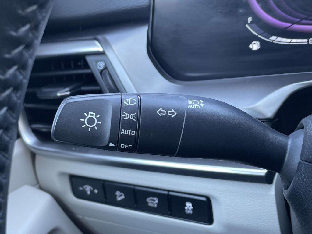 Used 2025 Kia Telluride S FWD image 33